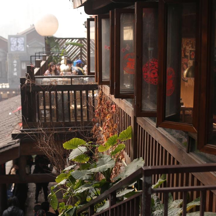 Family terraces and cafés for calm evenings in Zurich